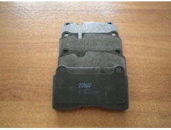 screenshot_2022-01-02_at_13-55-46_audi_ttrs_rs3_rs_3_tt_rs_bremsklotze_bremsbelage_fur_audi_370_x_32_mm_bremse_ebay